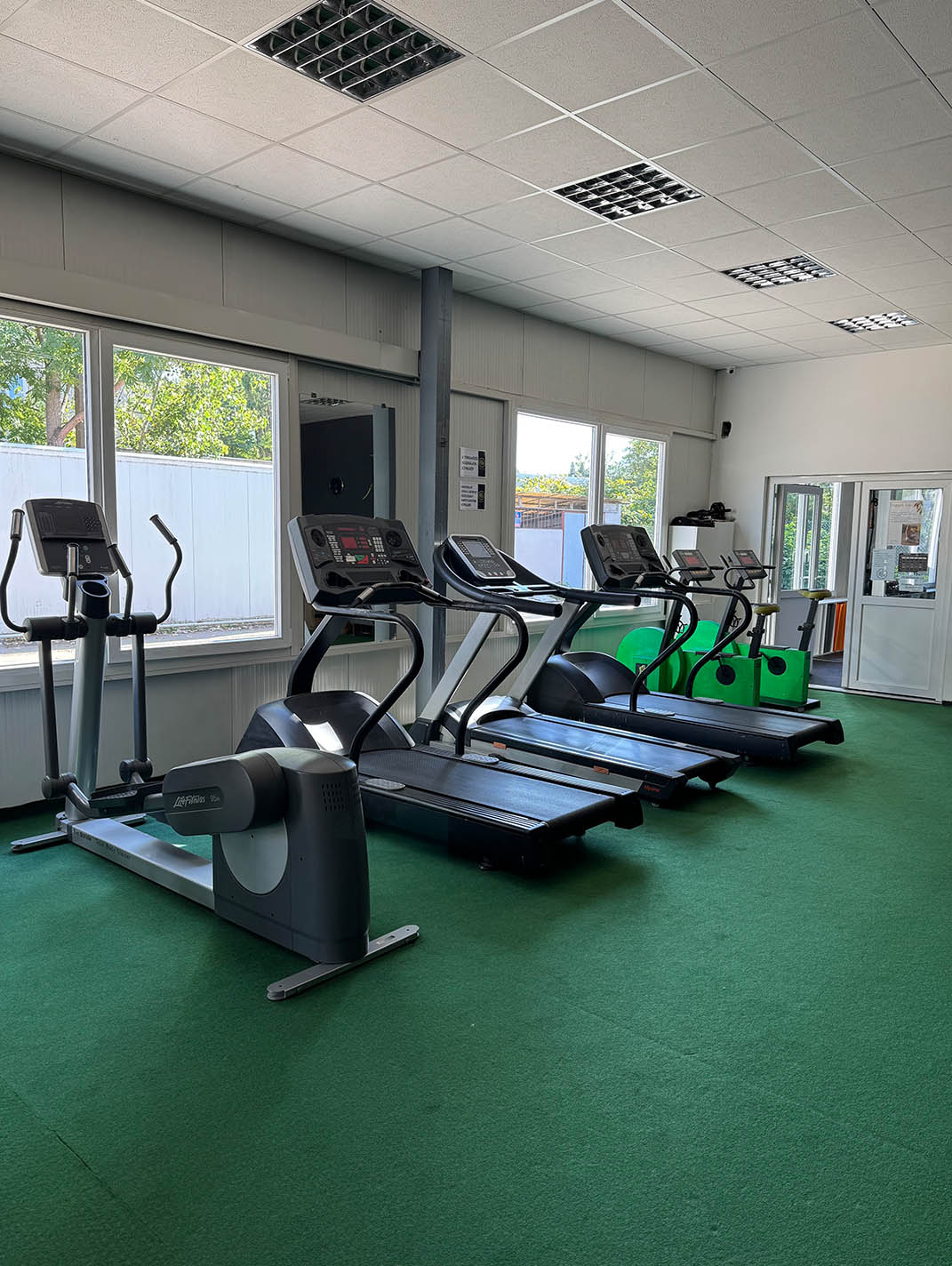 Fitness Terem Súlyzók